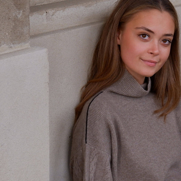 Cashmere vs Uld Pullovers: Hvad er det bedste valg?