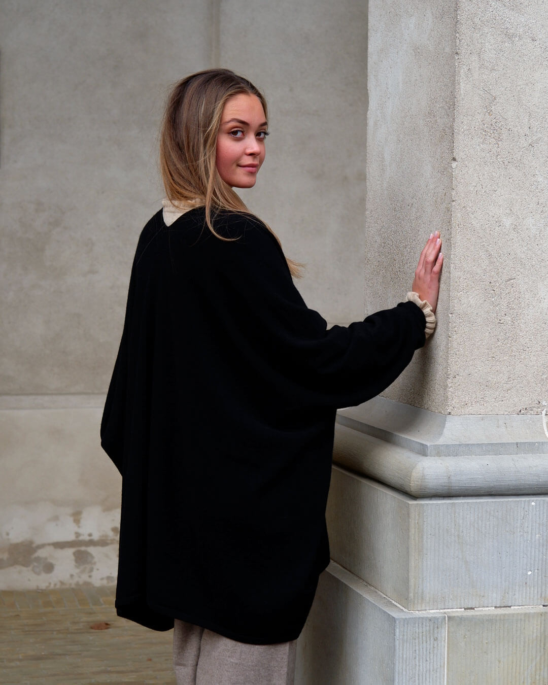 Anu Cashmere Wrap-Poncho