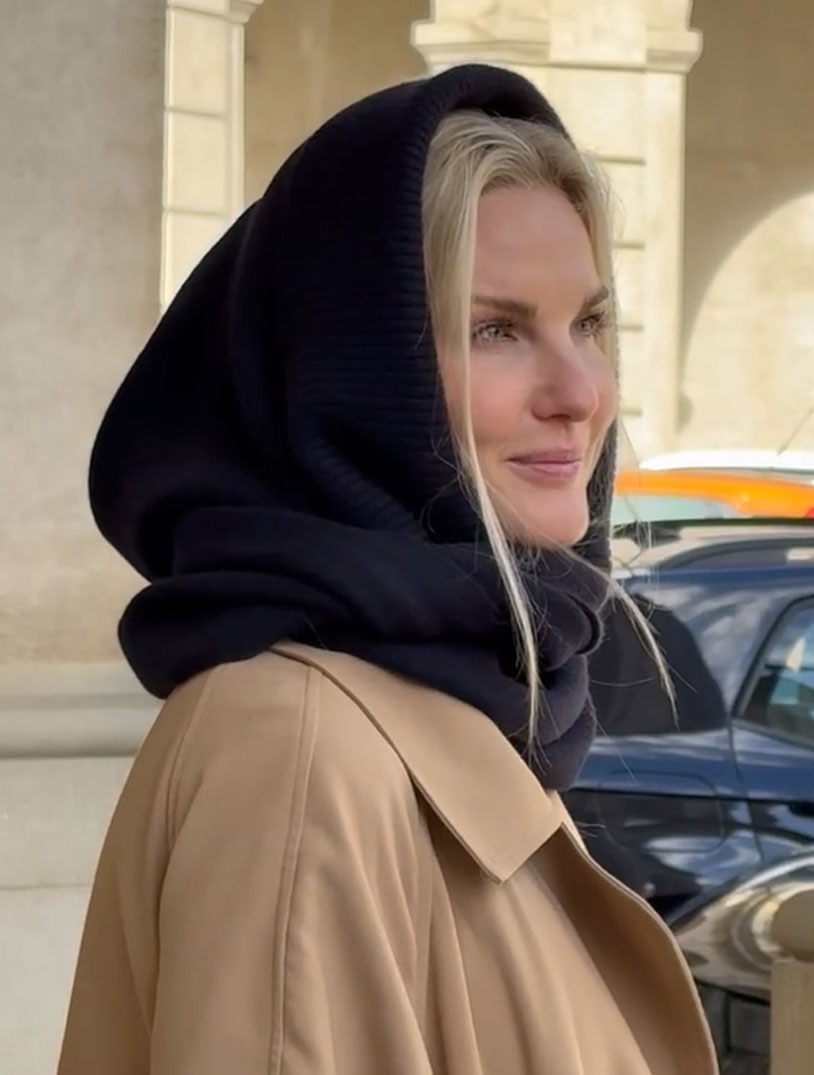 Munkh Cashmere Hood Scarf