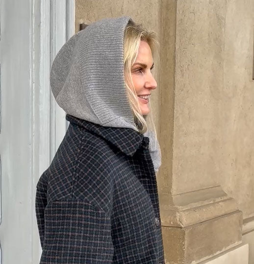 Munkh Cashmere Hood Scarf