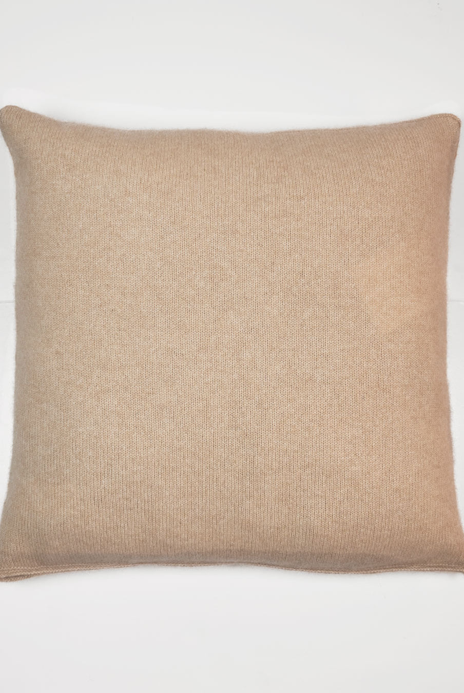 Bagsiden i sin helhed i farven Natural Sand