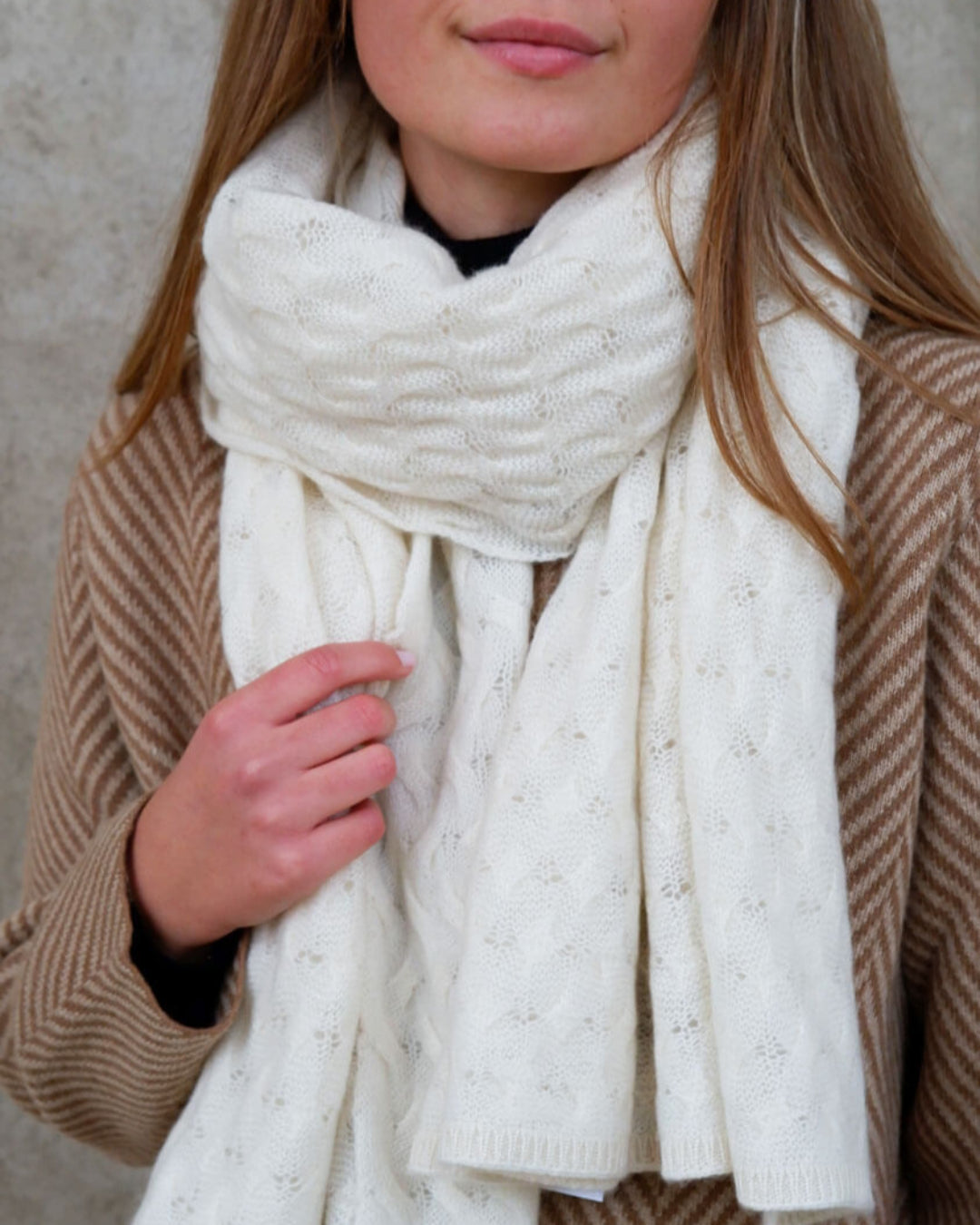 Cashmere tørklæde, mønsterstrik