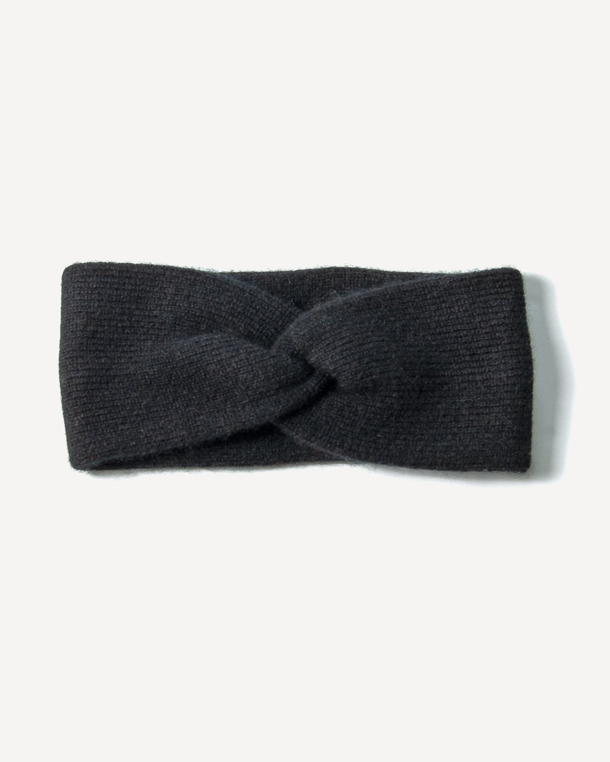 Sammenfoldet cashmere pandebånd i Black.