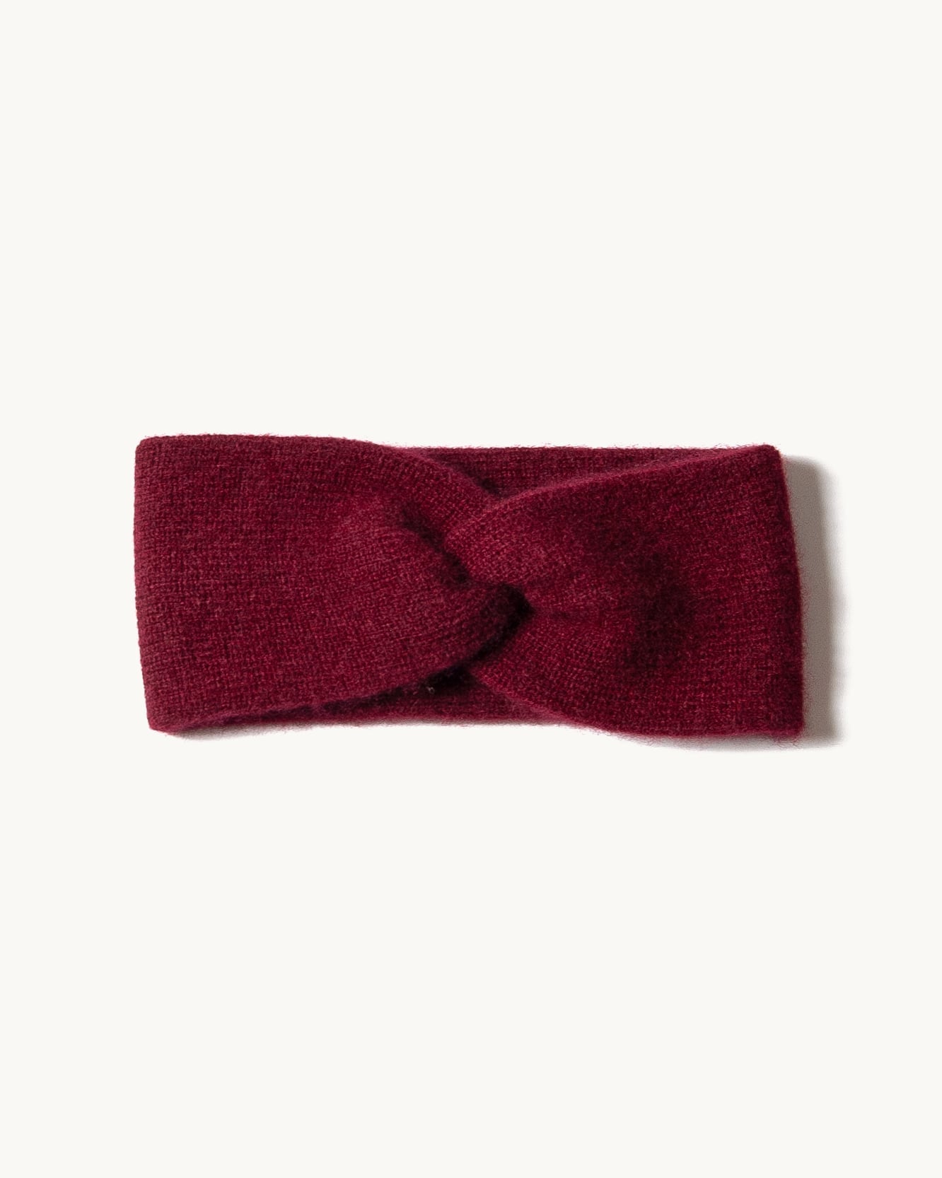 Sammenfoldet cashmere pandebånd i Bordeaux.