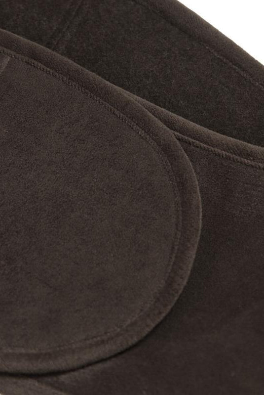 Nærbillede af yakuld lændebælte, der viser teksturens detaljer og naturlige farve.