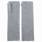 Et par grå cashmere håndledsvarmere