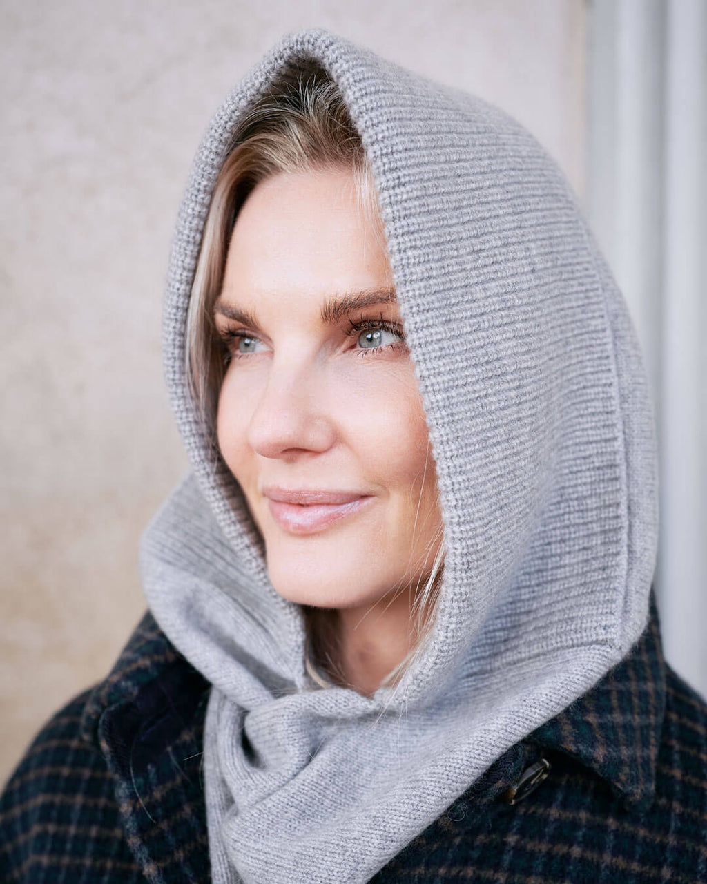 Kashmir halsduk med huva från Munkh