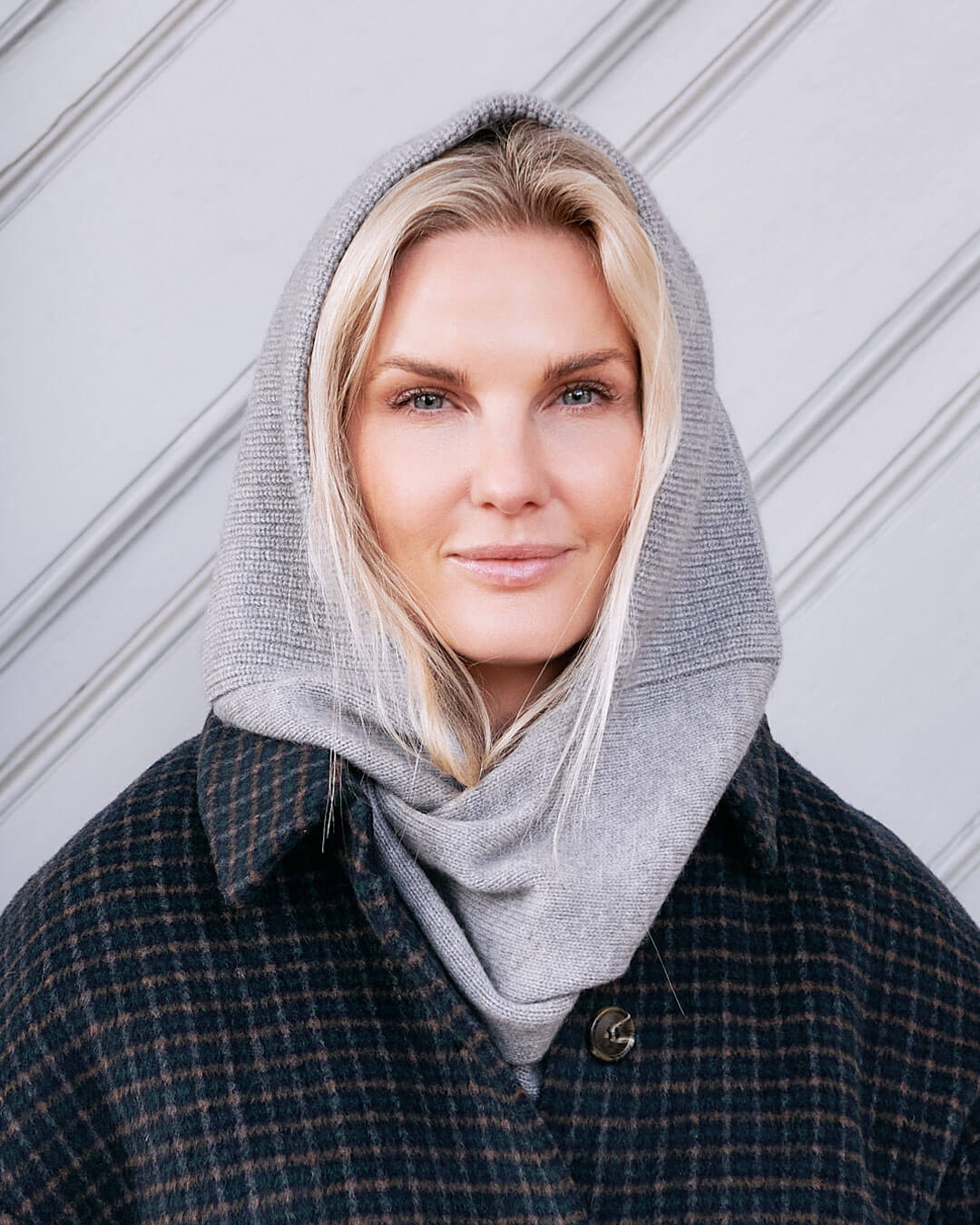 Munkh Cashmere Hood Scarf