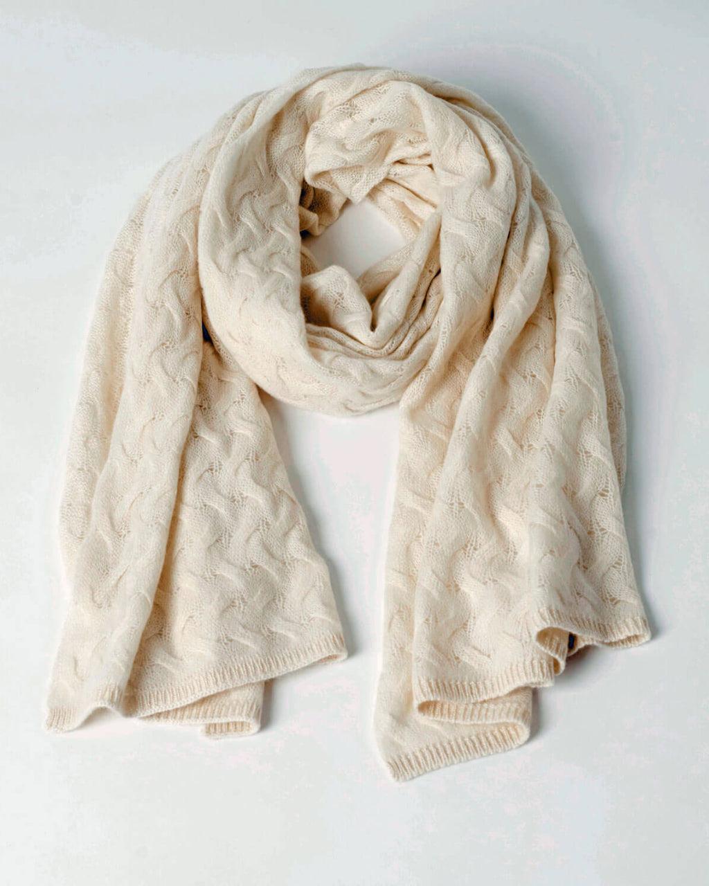 Undarmaa's mønsterstrikkede cashmere tørklæde i hvid