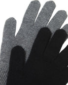 Nærbillede af Undarmaa cashmere handske, der viser den fine strikkvalitet.