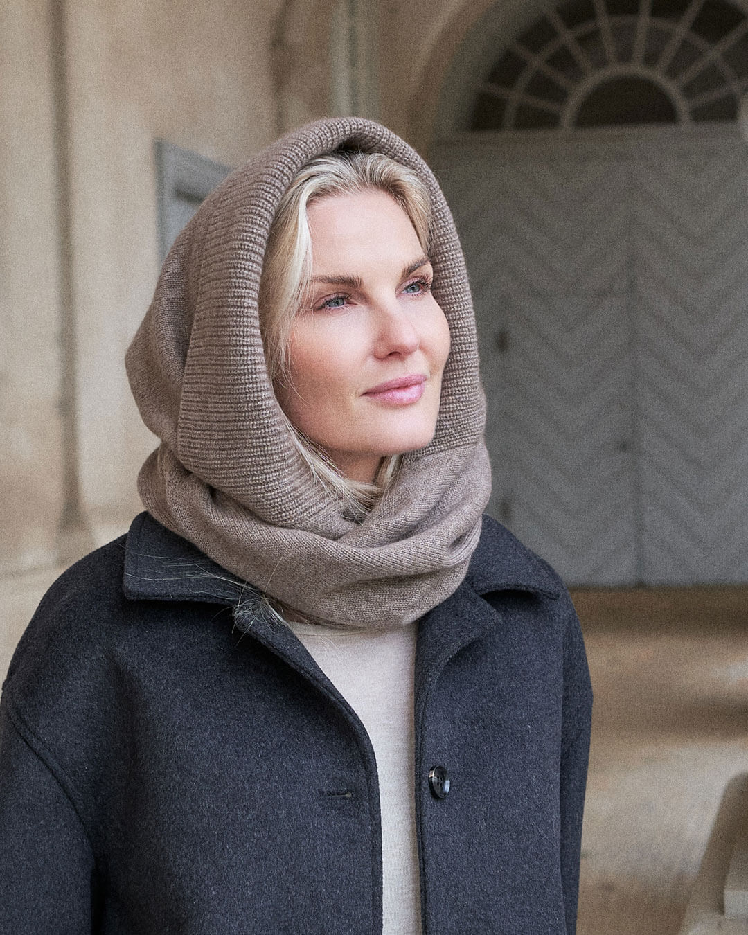 Munkh Cashmere Hood Scarf