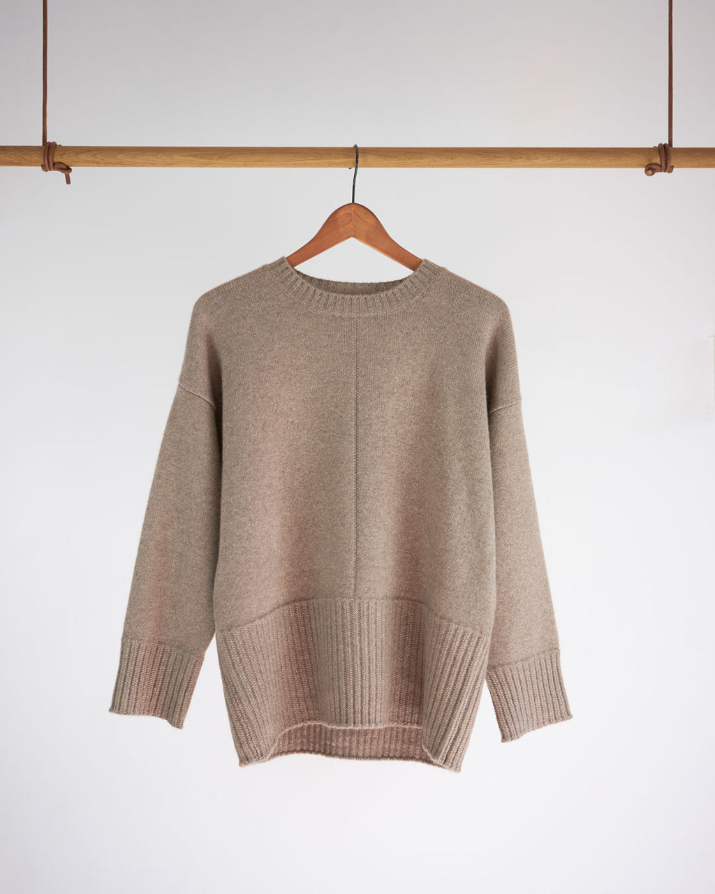 Saran Cashmere Pullover i farven Natural Taupe