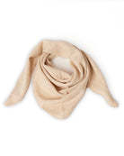 Foldet lille trekantet cashmere tørklæde i lys beige.