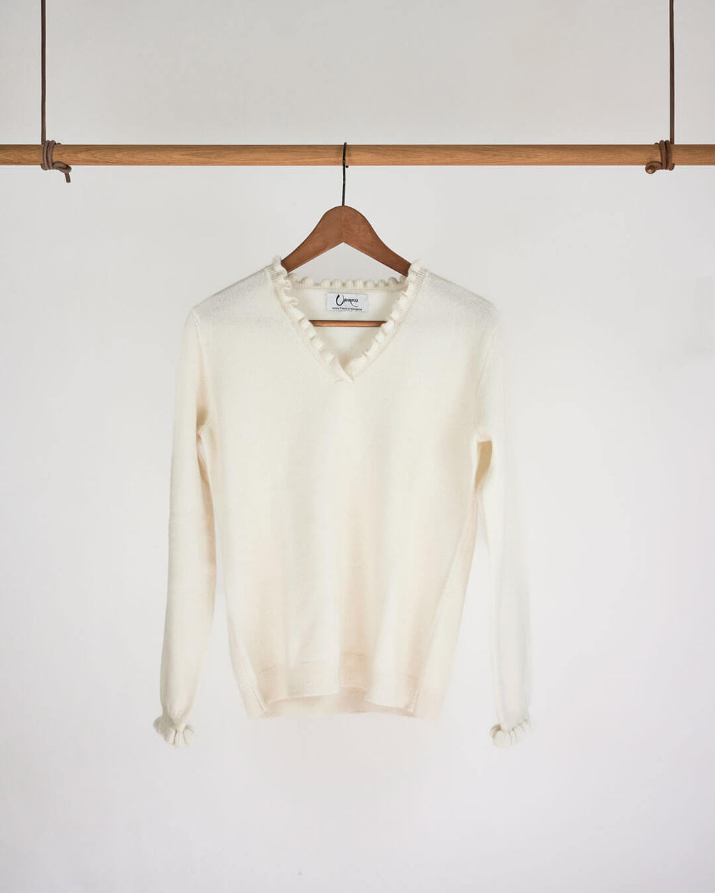 Oyu cashmere bluse