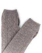 Yakuld håndledsvarmere i natural platinum grey, set bagfra.